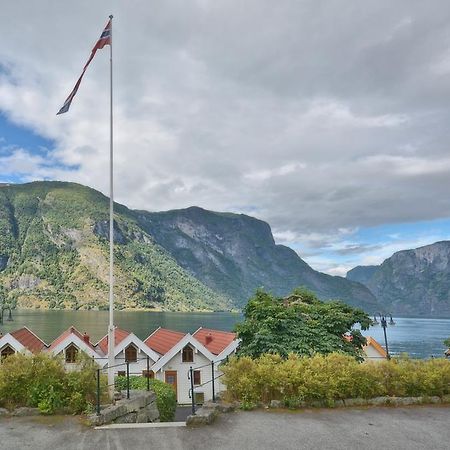 Vangsgaarden Gjestgiveri Aurland Exterior foto