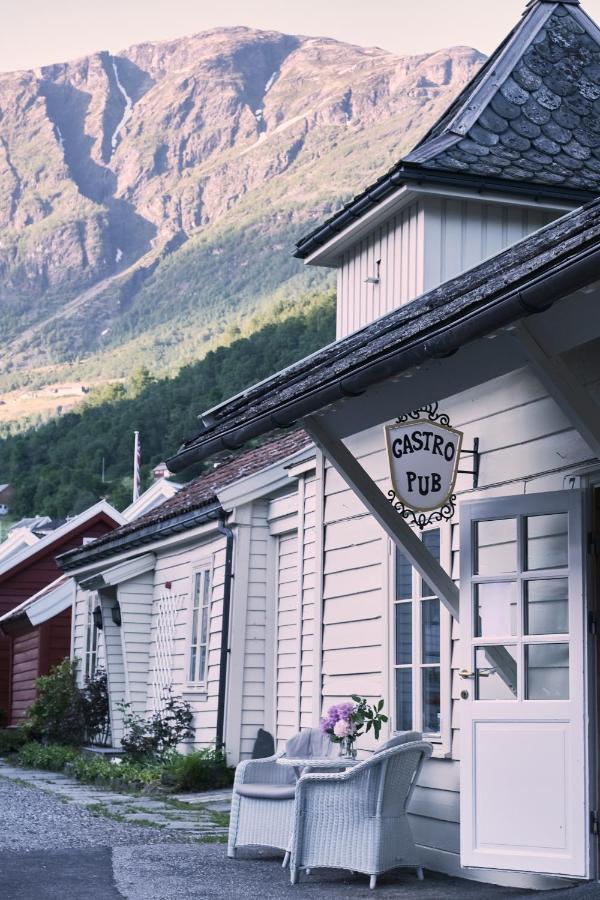 Vangsgaarden Gjestgiveri Aurland Exterior foto