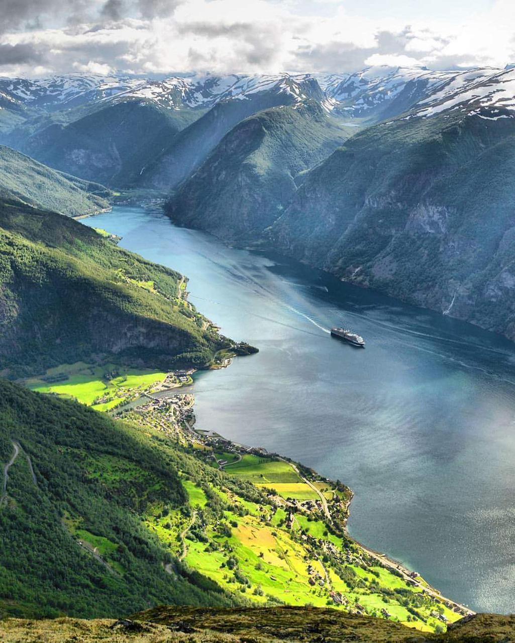 Vangsgaarden Gjestgiveri Aurland Exterior foto